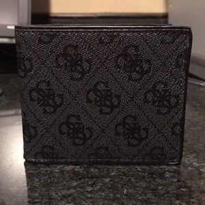 Guess byfold leather wallet